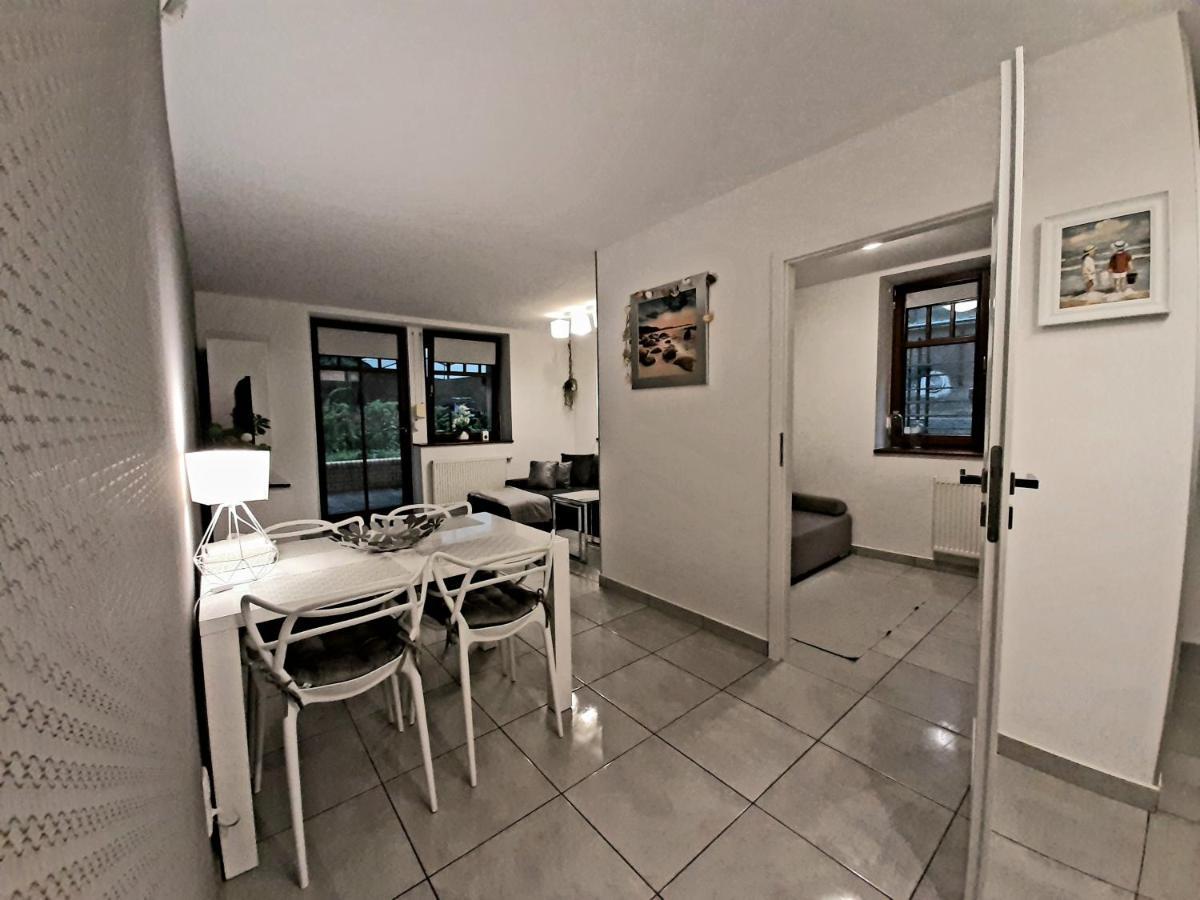 Apartamenty Aleksandry Apartament Przy Parku Swinoujscie Kültér fotó