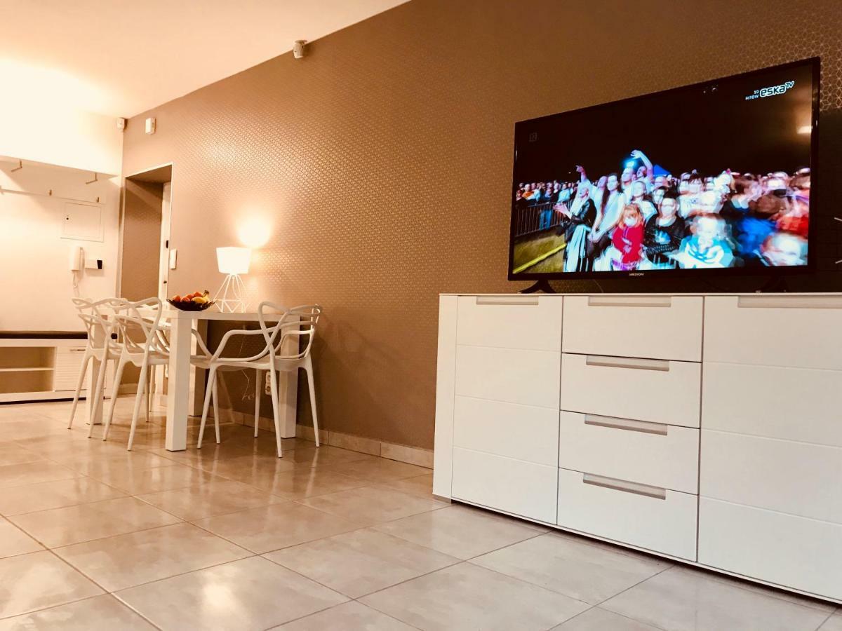 Apartamenty Aleksandry Apartament Przy Parku Swinoujscie Kültér fotó